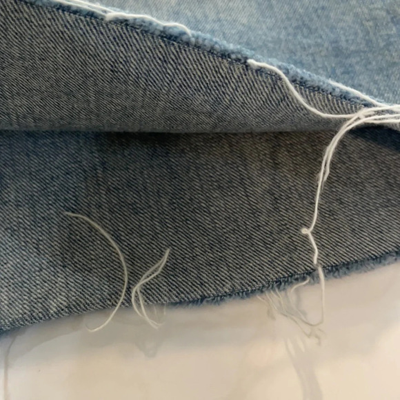 Lucky Brand Women’s Denim Mini Skirt Light Wash Distressed Size 4 / 27 - Picture 11 of 13